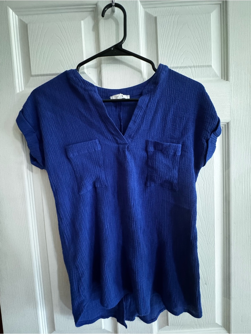 mine Short Sleeve Split-Neck Tunic in Royal Blue - Buttons